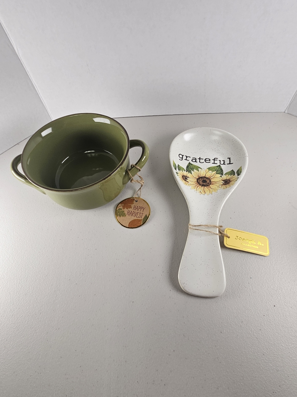 Joseph Olive Green Serving Bowl with White 'Grateful' Sunflower Spoon Rest